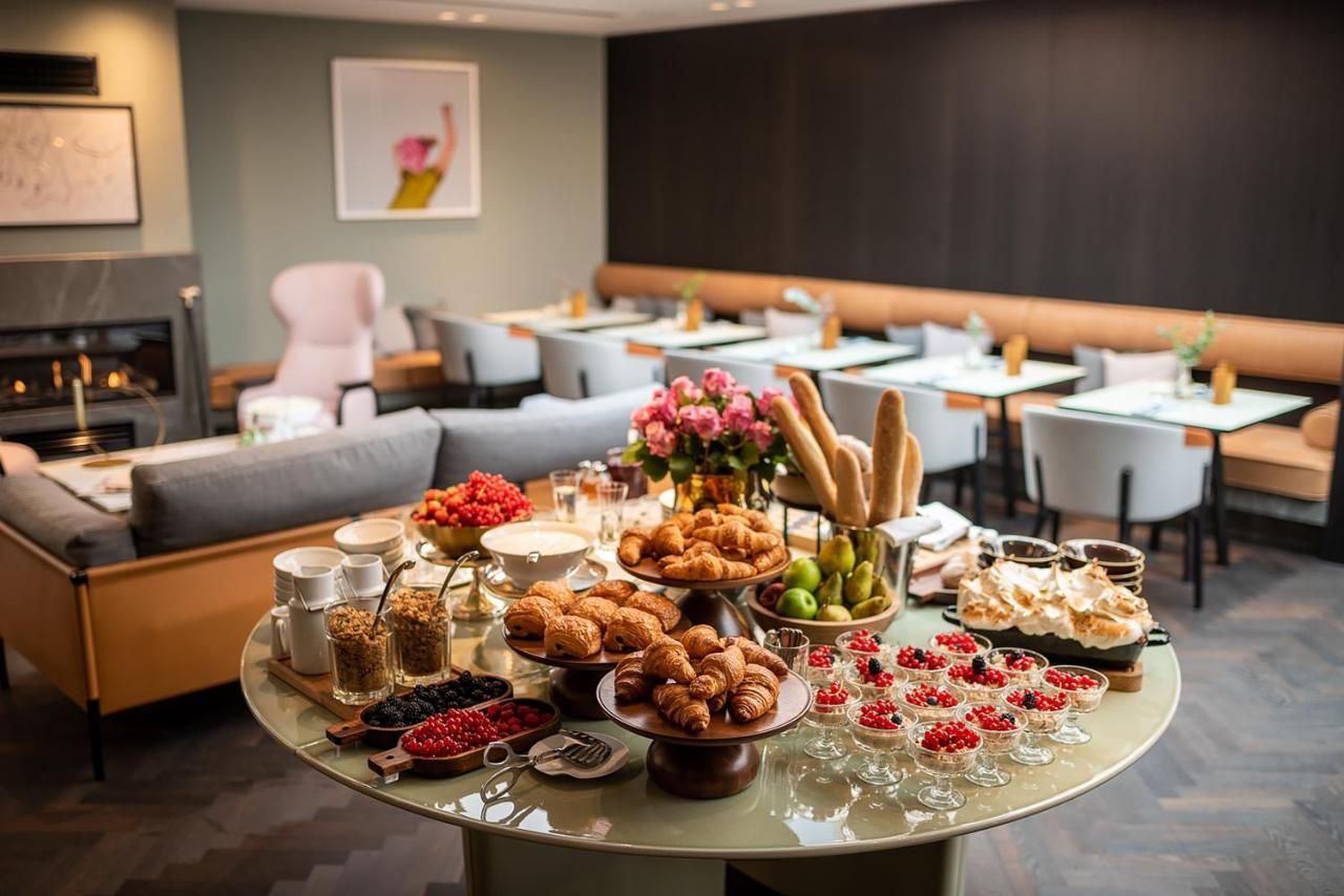 Maximilian Hotel Prague Ngoại thất bức ảnh